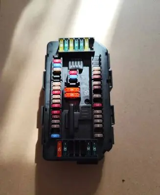 BMW 3 F30 F35 F31 Fuse box set 9337879 27062014 19451000001