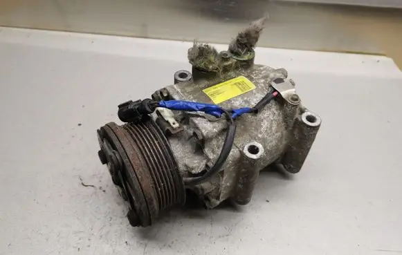Mazda 2 Air conditioning (A/C) compressor (pump) YS4H19D629AC