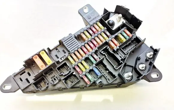 BMW 5 E60 E61 Fuse box set 690658807 518811054