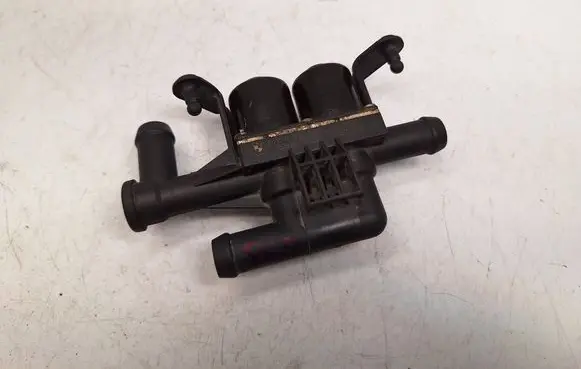 BMW 5 F10 F11 Coolant heater control valve 64219310349 64114271156 64539119164