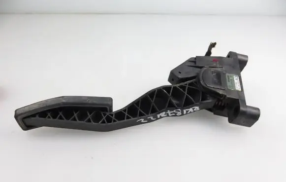 Opel Zafira A Accelerator throttle pedal 90581208AQ 0281002298