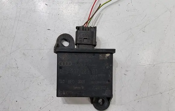 Audi A6 S6 C6 4F Tire pressure sensor 4F0907283 20003024 053300401200