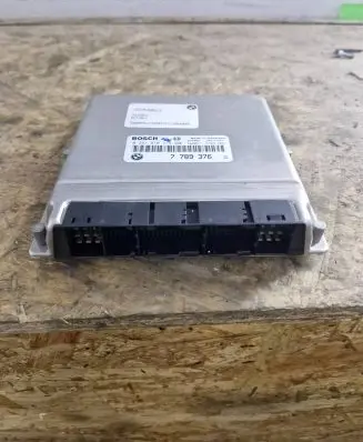 BMW 5 E39 Engine control unit/module 7789376 0281010314 B0SCH44