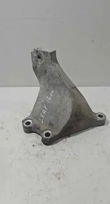 Nissan Leaf I (ZE0) Engine mounting bracket