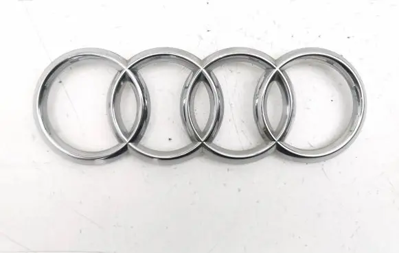 Audi Q2 - Manufacturer badge logo/emblem 