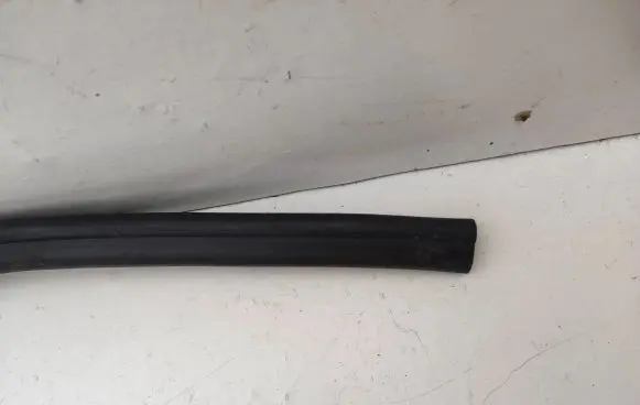 Porsche Cayenne (92A) Engine compartment rubber 7P5823727C