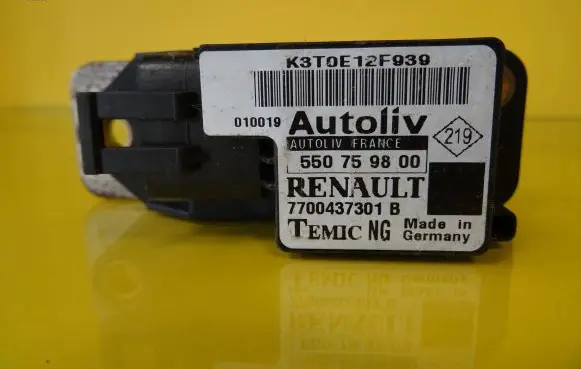 Renault Scenic I Airbag deployment crash/impact sensor 7700437301B