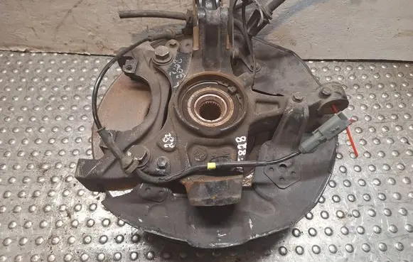 Peugeot 3008 II Front wheel hub spindle knuckle S14766828 1647857080
