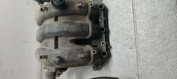 Volkswagen Polo Intake manifold
