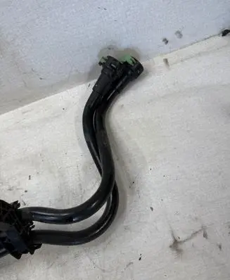 Engine coolant pipe/hose