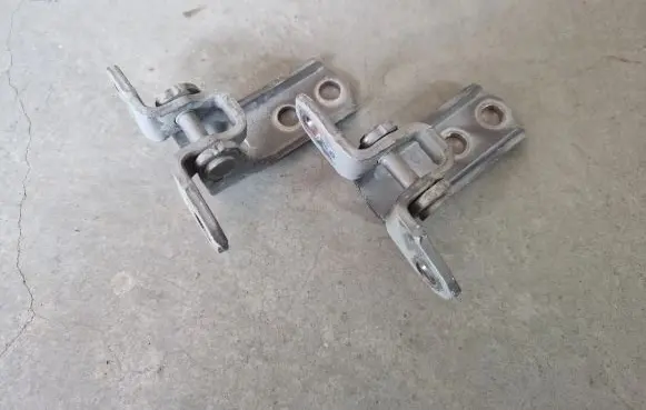 Front door hinge set