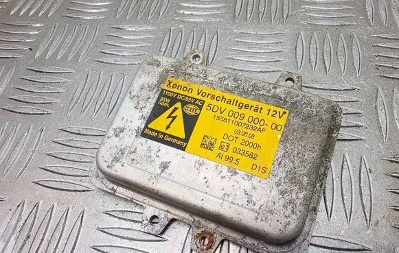 Land Rover Range Rover L322 Headlight ballast module Xenon 5DV00900000