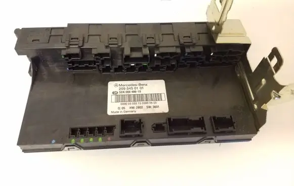Mercedes-Benz C AMG W203 Comfort/convenience module 2095450101 5DK00848610
