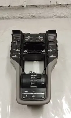 Porsche Cayenne (92A) Central console control unit 7P5864785A 174302