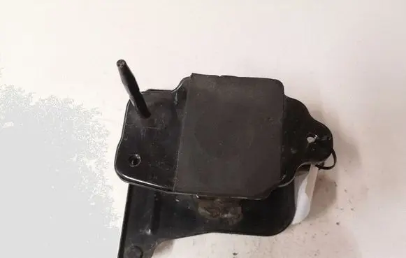 KIA Optima Rear bumper mounting bracket