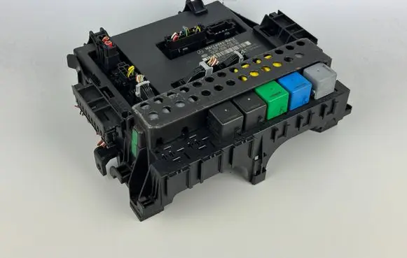 Mercedes-Benz A W169 Comfort/convenience module A1695454332 5DK00872816