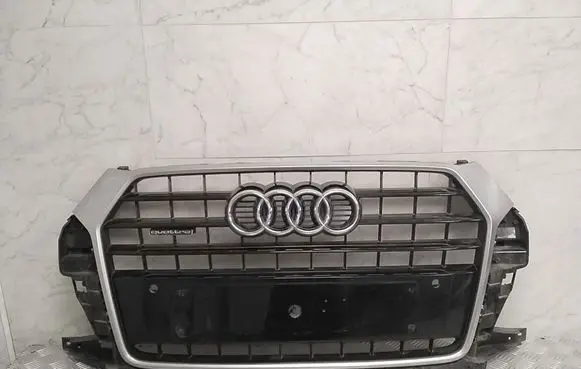 Audi Q3 8U Front grill 8U0853653M