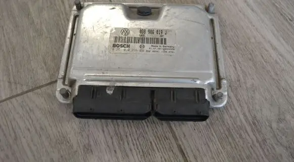 Volkswagen Sharan Engine control unit/module 038906019J