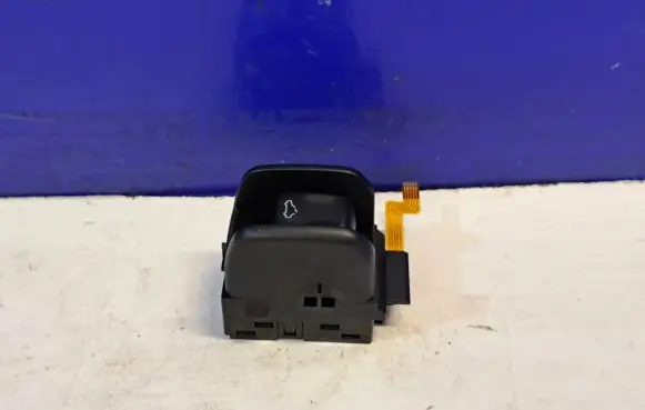 Volvo S60 Sunroof switch 31334507 30798808