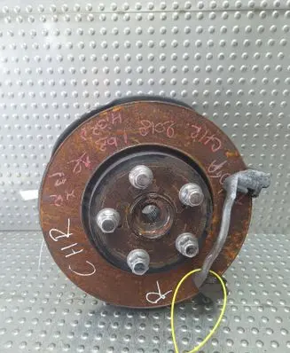 Toyota C-HR I Front wheel hub spindle knuckle