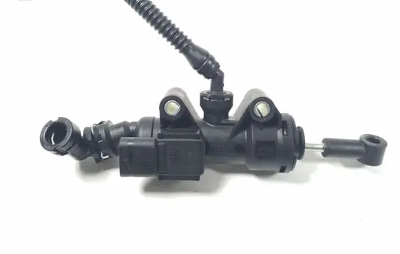 Clutch master cylinder