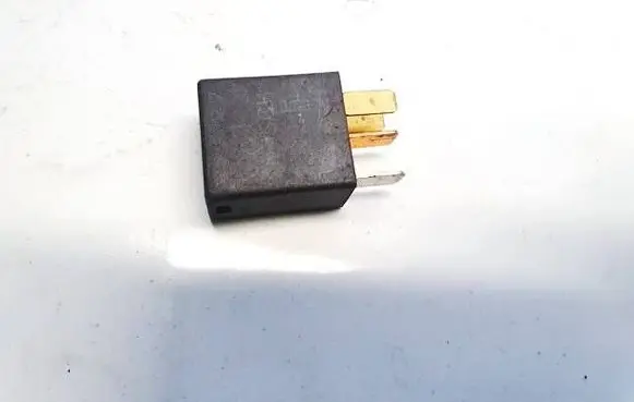 Toyota Avensis T250 Other relay 9008087013 90080-87013