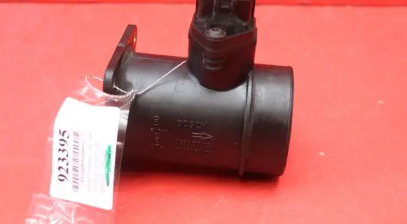 Nissan Primera Mass air flow meter 226805U400