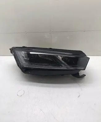Skoda Octavia Mk4 Headlight/headlamp 5E4941016A