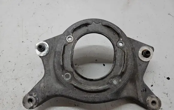 Porsche Macan (95B) Shock absorber/damper mounting bracket 95B412384