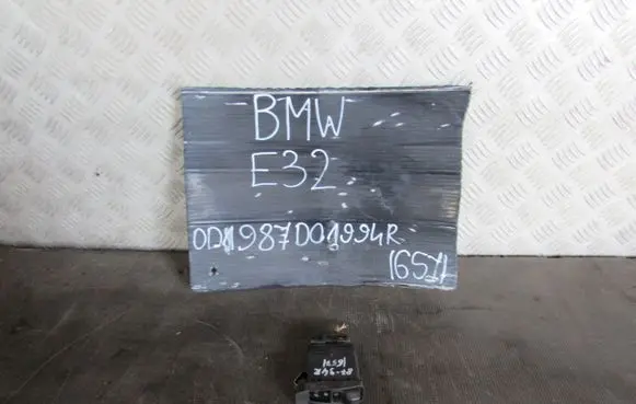 BMW 7 E32 Tailgate/trunk/boot open switch 