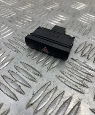 Volkswagen PASSAT B7 Hazard light switch 95350910B