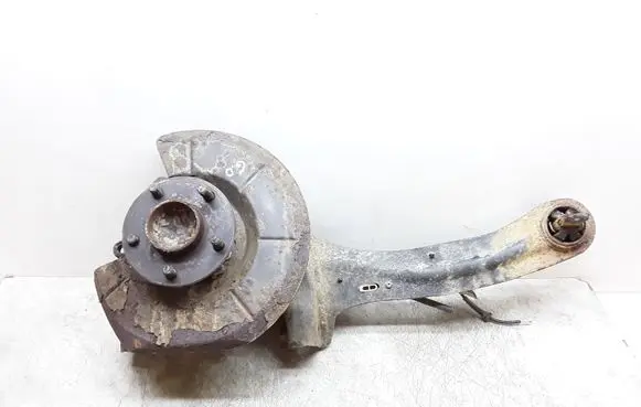 Rear wheel hub spindle/knuckle