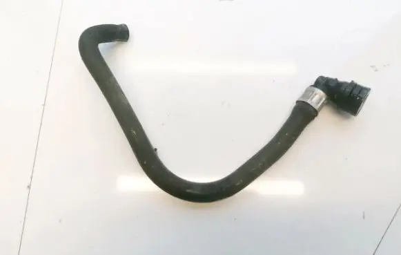 Volvo V70 Engine coolant pipe/hose