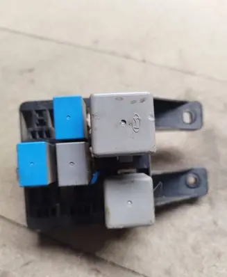 Hyundai Tucson JM Fuse module 911012e460 J451107