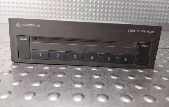Volkswagen Golf V CD/DVD changer 1K0035110B