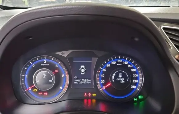 Hyundai i40 Speedometer (instrument cluster) 94001-3Z400 IMPRK1418203