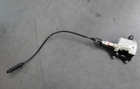 Volkswagen New Beetle Fuel tank cap lock 1C0810773 1Y0810899 1Y0809913