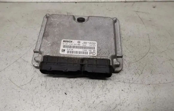 Opel Zafira A Engine control unit/module 0281010268 24417169