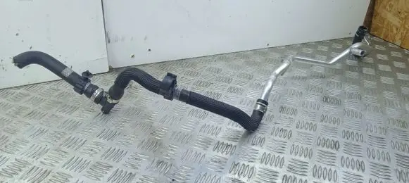 Maserati Ghibli Engine coolant pipe/hose