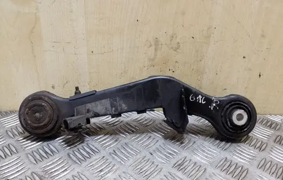 Rear control arm