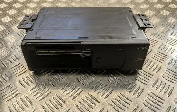Mazda 6 CD/DVD changer CDC1001A