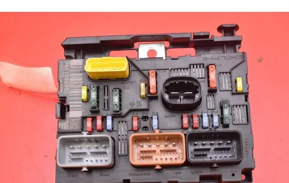 Mercedes-Benz E C207 W207 Fuse box set 9661086980