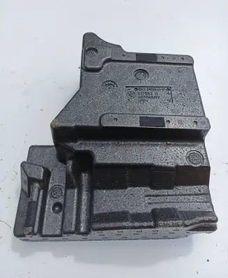 BMW X3 E83 Tool box 3428944 52758211