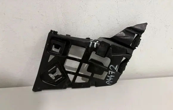 Volvo S90, V90 Front bumper mounting bracket 31383497