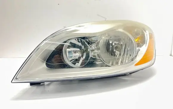 Volvo XC60 Headlight/headlamp 30763145