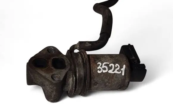 Volkswagen Golf V EGR valve 06A131501F 72257402 53389602