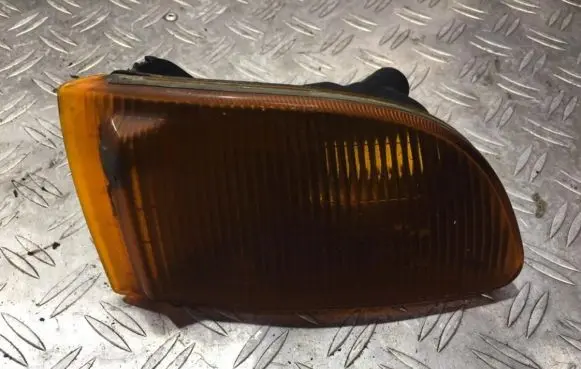 Mitsubishi Galant Front indicator light 0454365