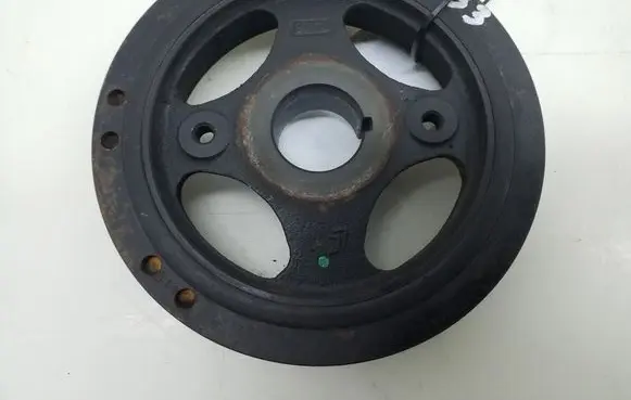Toyota RAV 4 (XA30) Crankshaft pulley 134080R010