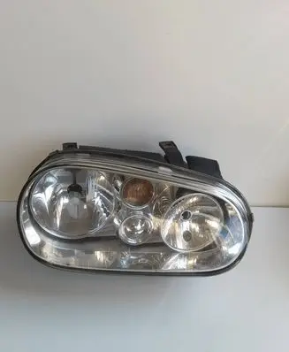 Volkswagen Golf IV Headlight/headlamp