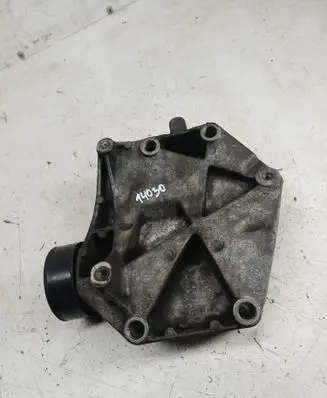 Opel Astra H A/C compressor mount bracket 55191339 428702815
